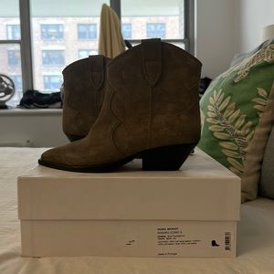 Isabel Marant Dewina Taupe boot NWB